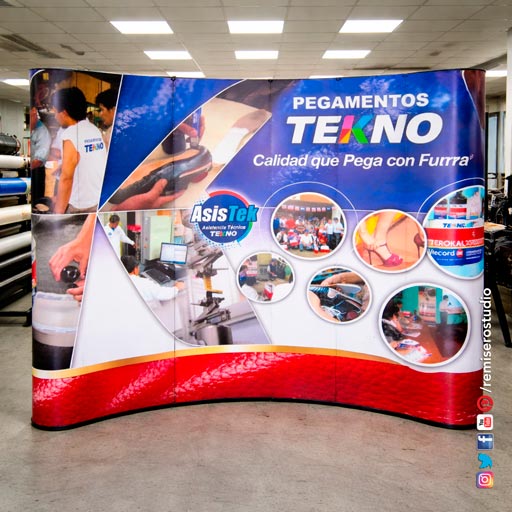 Backing Curvo Display wall para eventos 344 x 231 cm, Cliente; Pegamentos Tekno